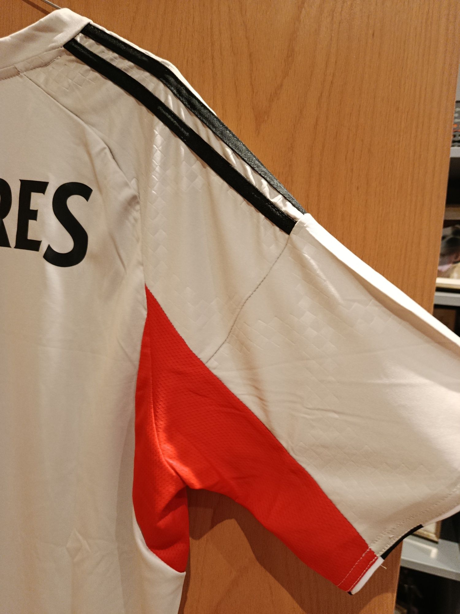 Camisola Benfica época 25 26