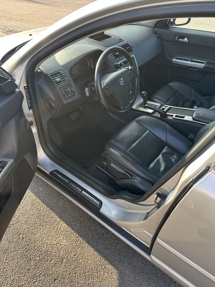 Volvo v50 2.0d avt