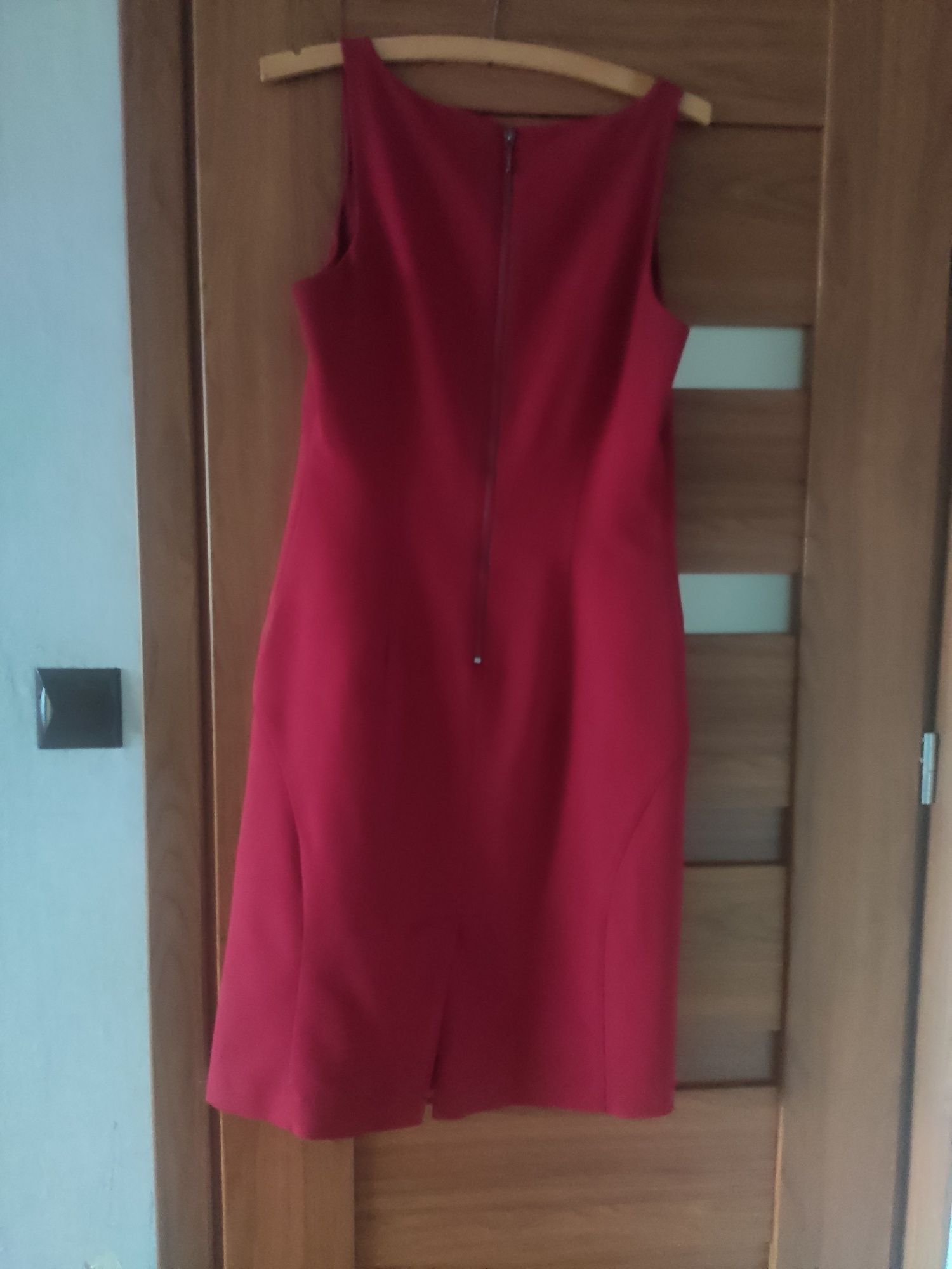 Czerwona sukienka Reserved 40