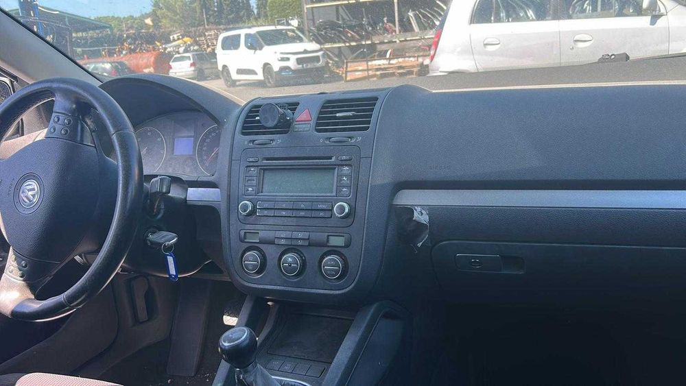 Vw Jetta TDI 2006 para Peças