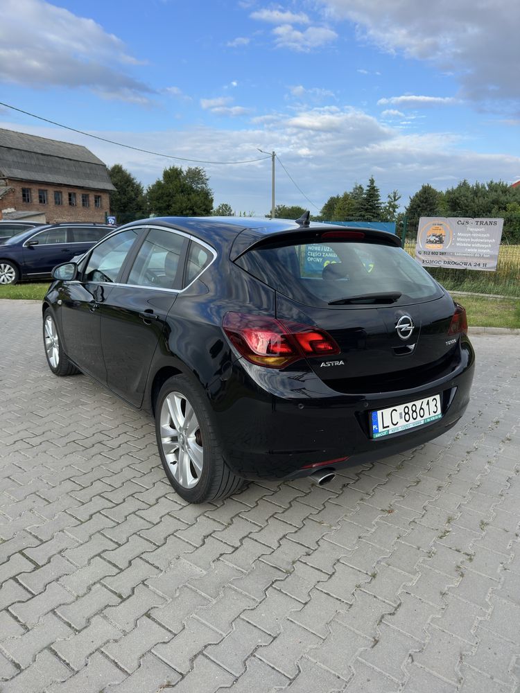 Opel astra 1.6T 180km Benzyna sport Bogata wersja