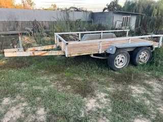 Troco reboque porta maquinas