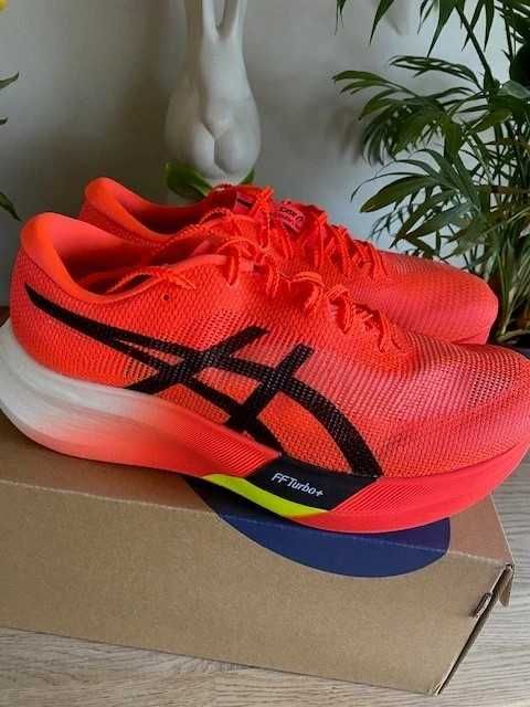 Asics Metaspeed Sky Paris