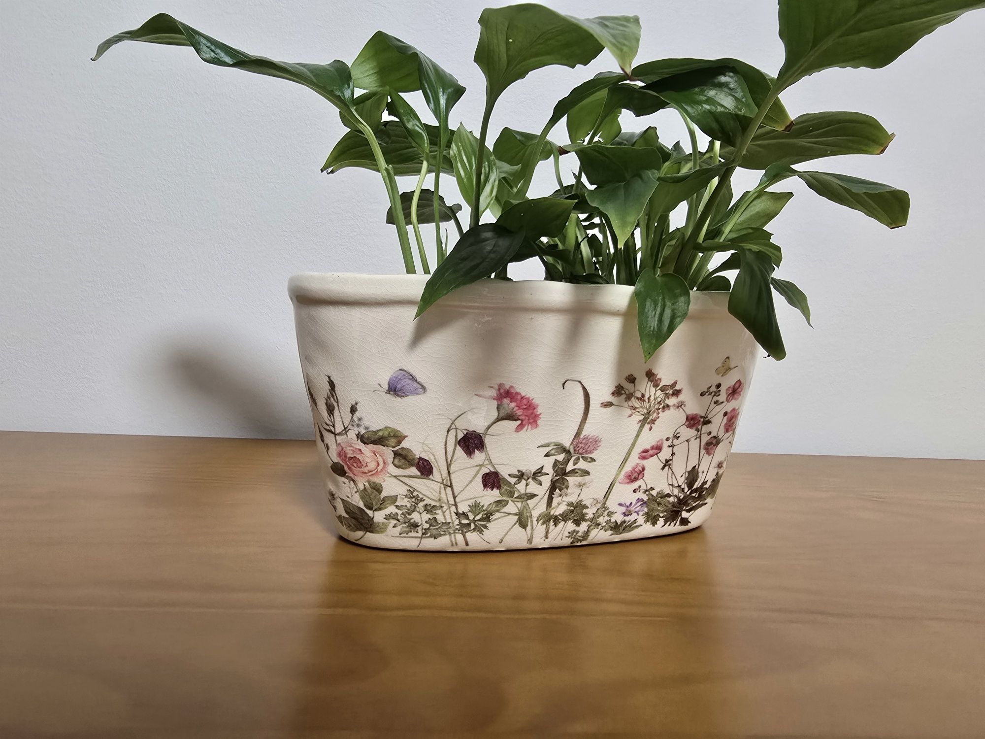 Conjunto de vasos pintados a mão