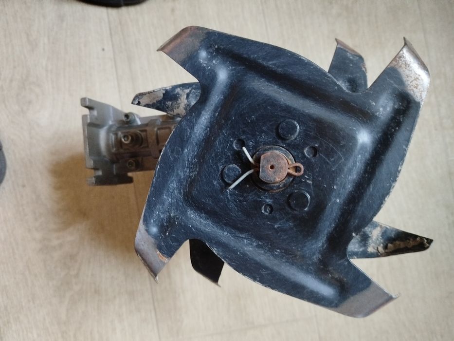 Фреза для обробітку ґрунту