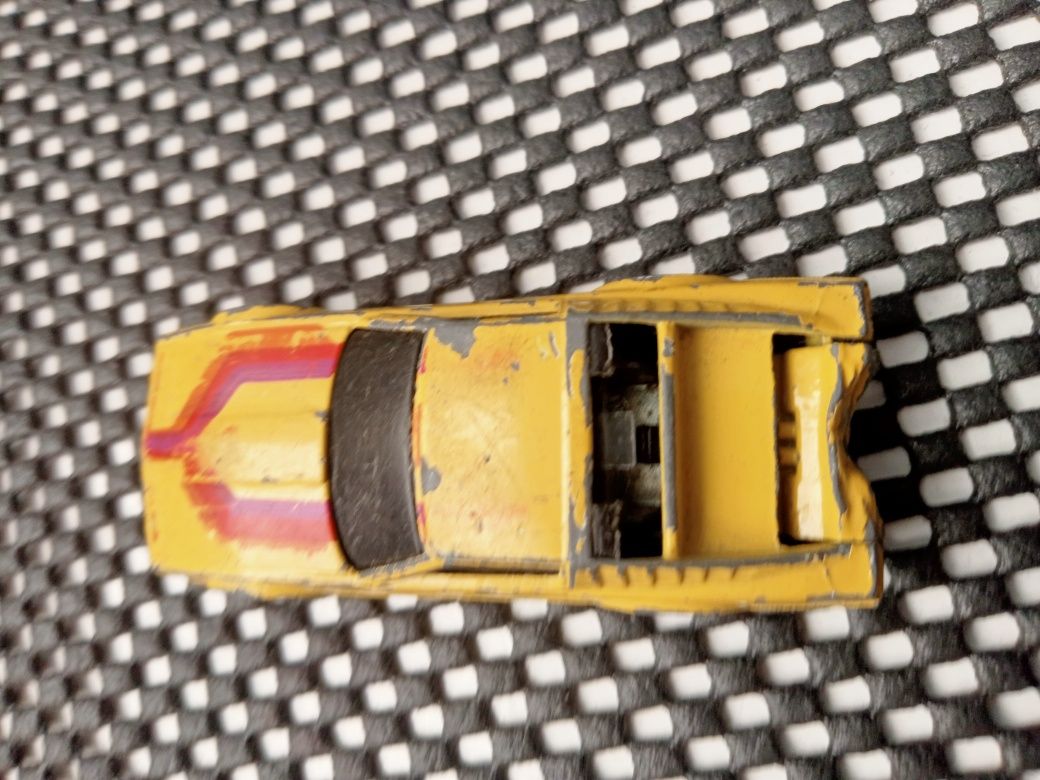 Vintage Hot Wheels 1983 Nissan 300ZX Crack Ups, yellow ,  Hong Kong