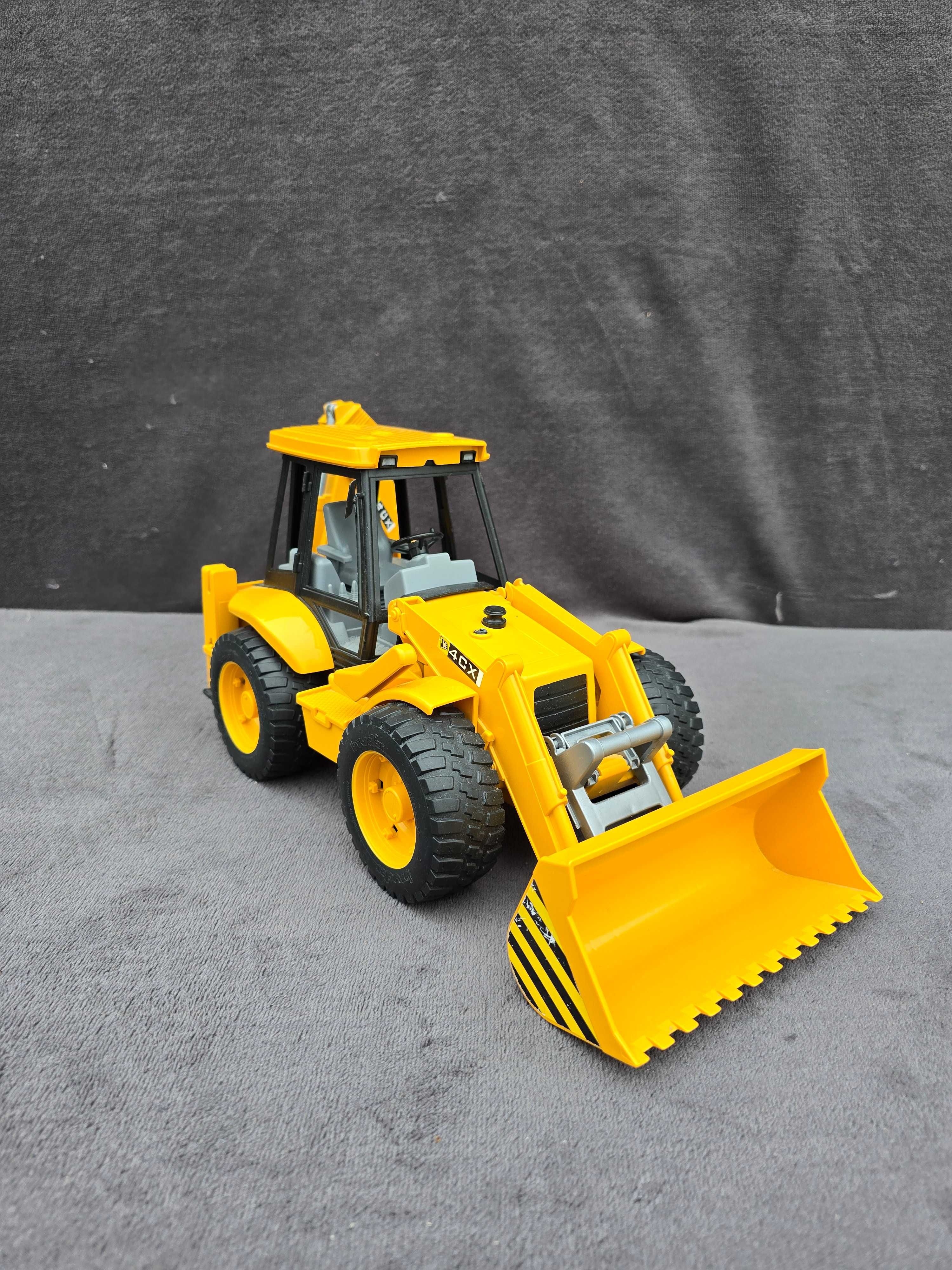 Bruder Koparko-ładowarka JCB 4CX