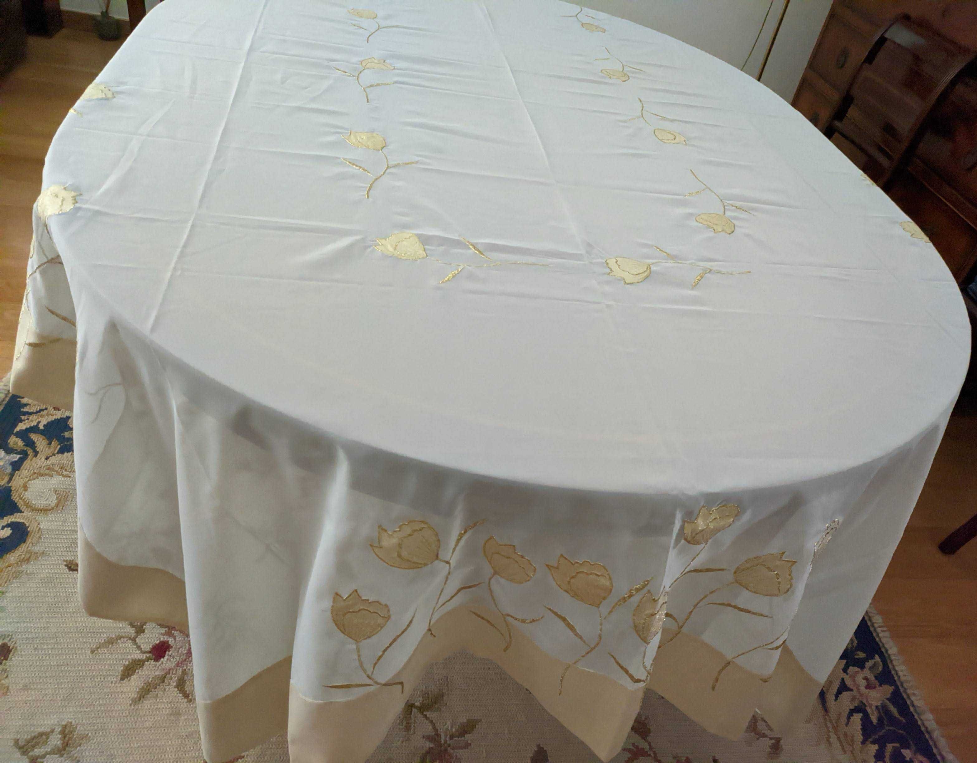 Toalha de Mesa ou Colcha Decorativa