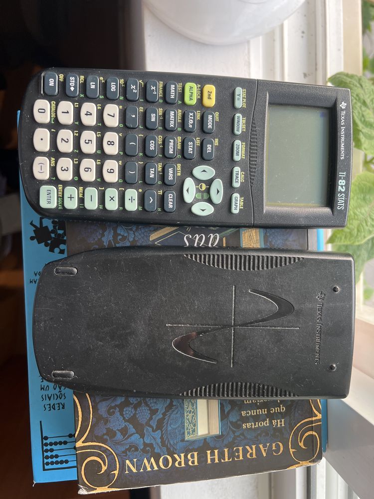 Calculadora Texas Ti-82