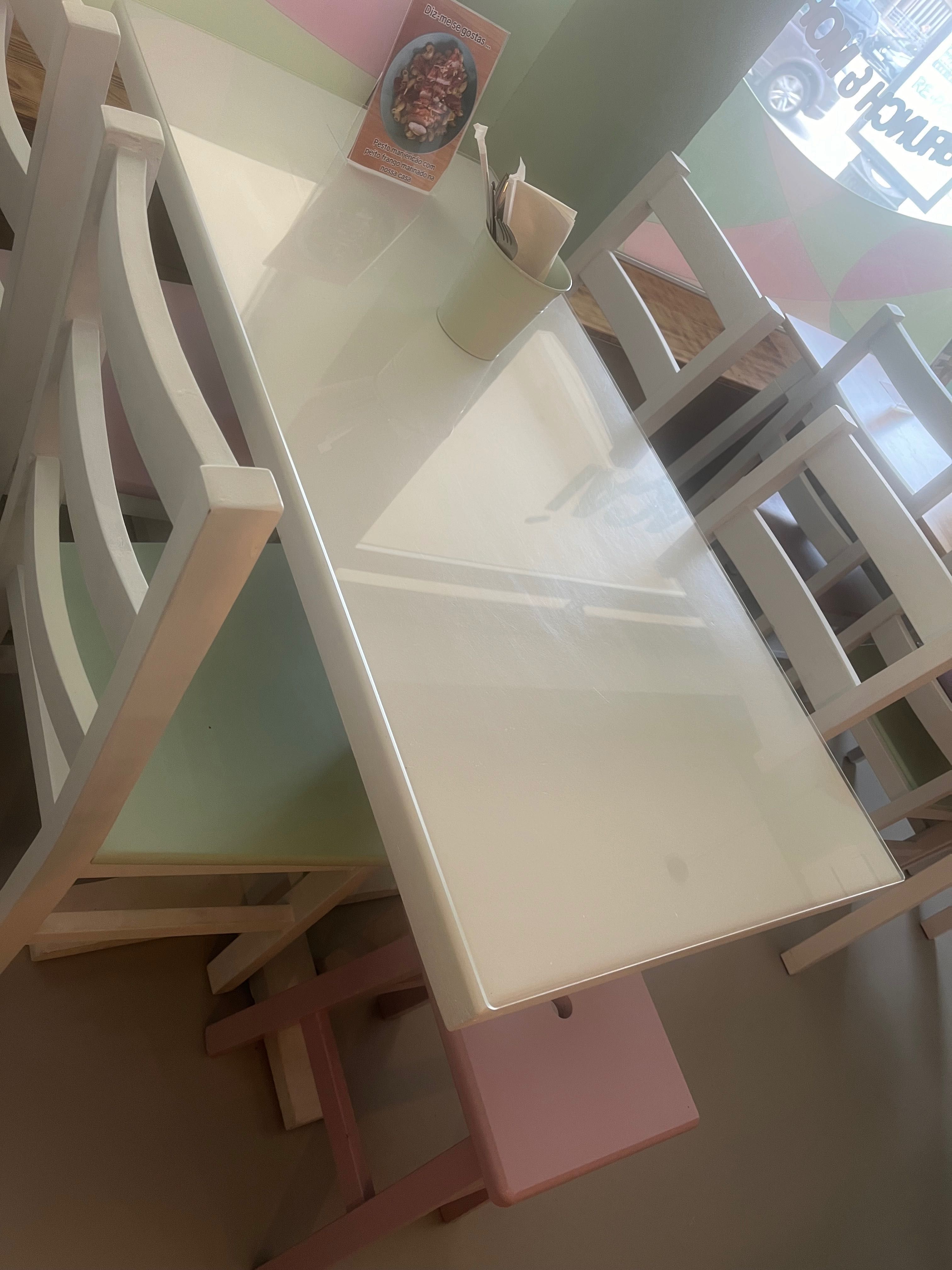 Moveis de pastelaria e restauracao