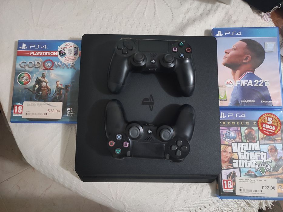 PS4 Slim 1TB + 2 comandos + 3 jogos (GTA V, FIFA 22, God of War)