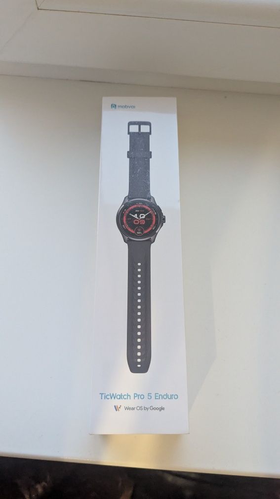 Смартчасы TicWatch Pro 5 Enduro obsidian WH12088