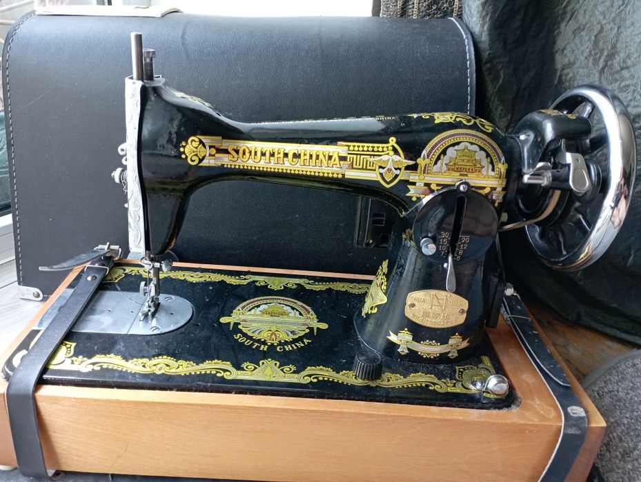 Швейная машинка (Китай) новая , с Эл . Приводом, в масле