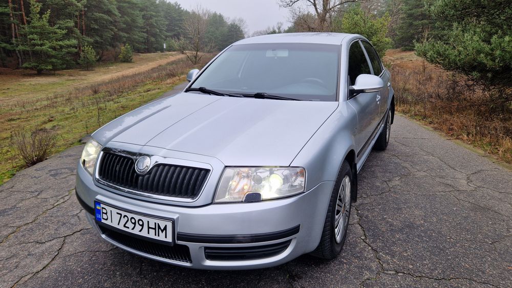 Автомобиль Skoda Superb