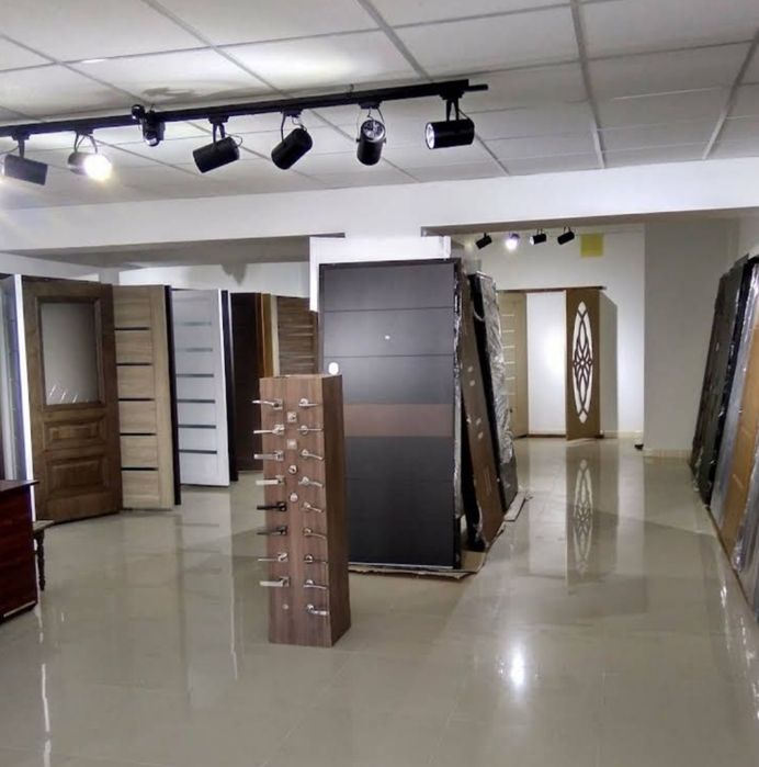 Двері, вікна.

Доставка, монтаж.