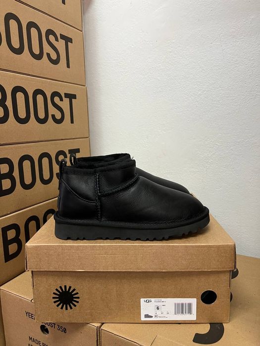 Уггі Чоловічі UGG Ultra Mini Black (Шкіра) Size 43 Хит