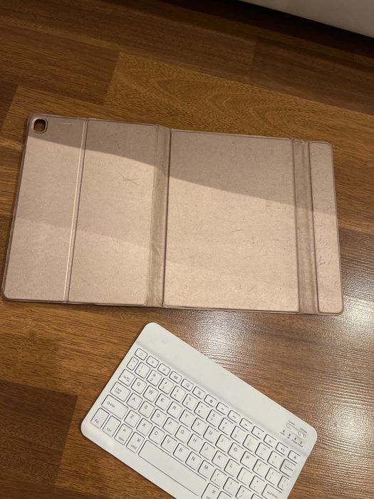 iPad 7 generacji 9.7 cala srebrny + klawiatura gratis