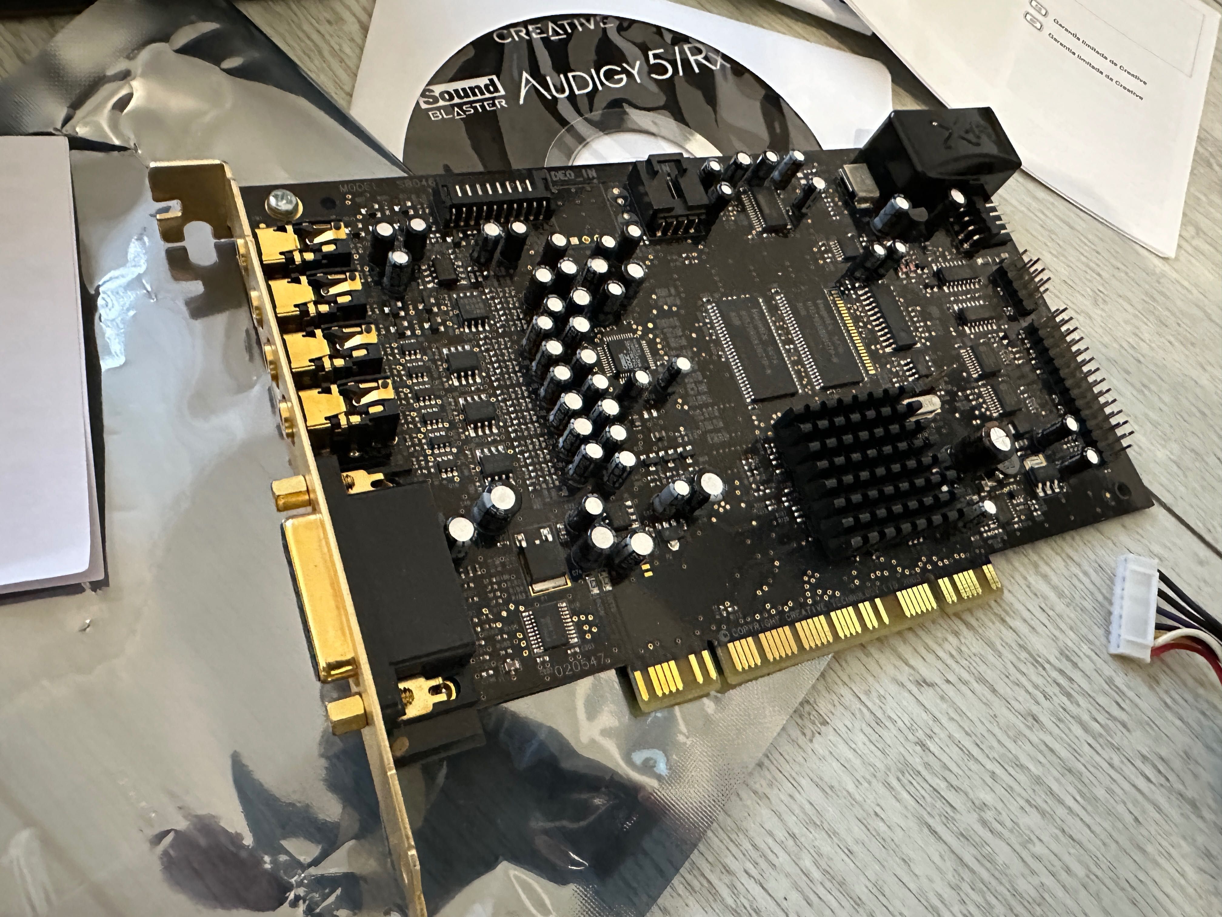 Sound Blaster Creative  x-fi Fatal1ty GamerPro SB0460 64M 7.1 PCI