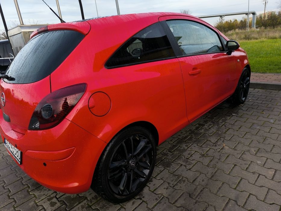 Opel Corsa D 2009 1.3 benzyna