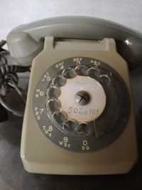 Telefone em baquelite cinza,
antigo, antiguidade, relíquia.