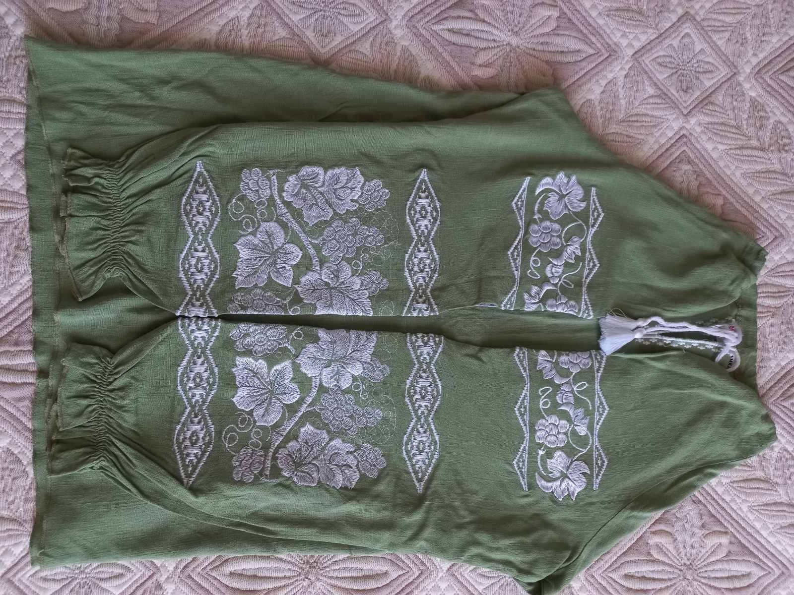 Нова жіноча вишиванка