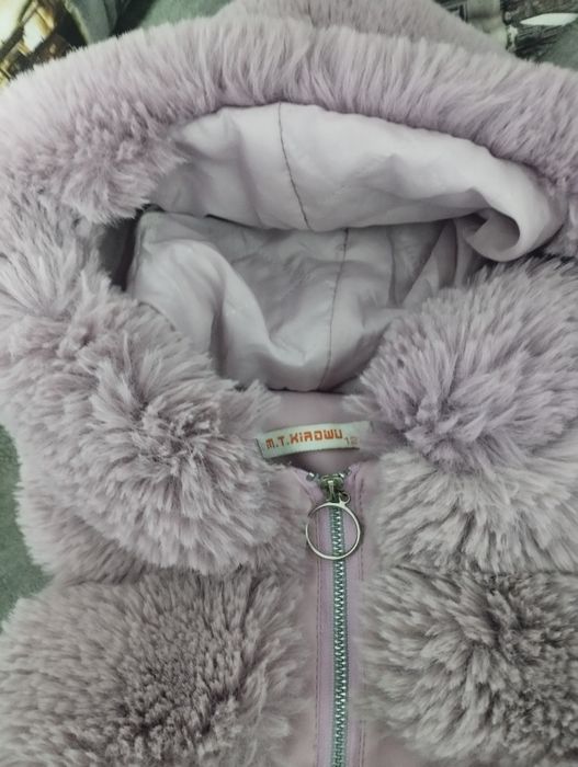 Продам детскую желетку состояние новой