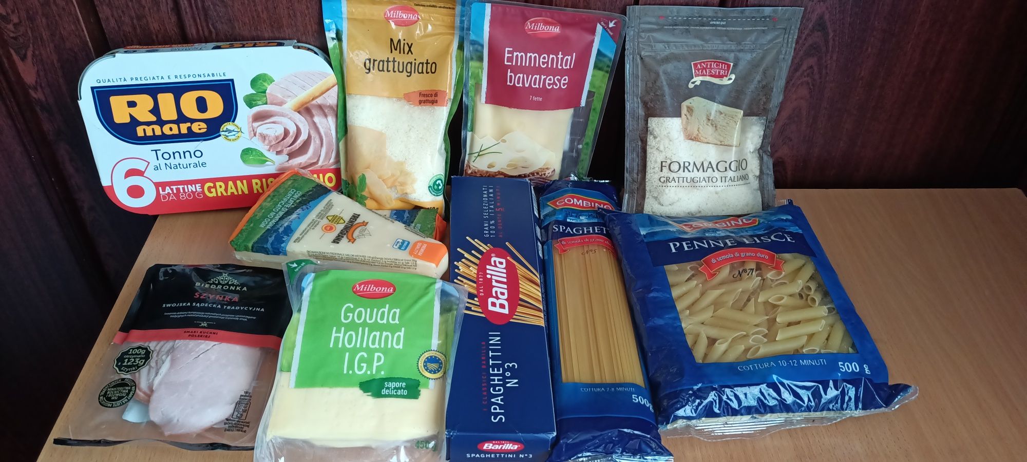 Продукти харчування з Польщі та Італії