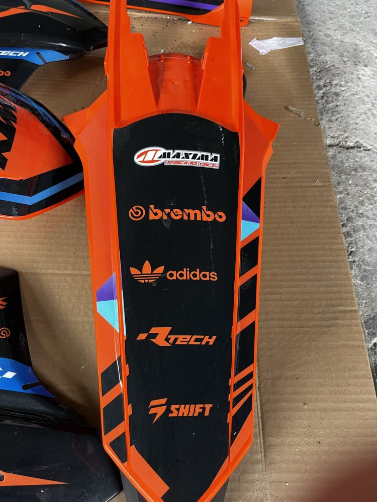 Kit plasticos ktm personalizados