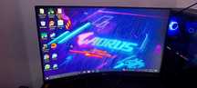 Monitor curvo AOC 27 na caixa