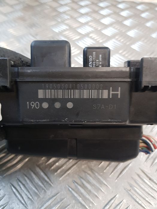 Skrzynka Bezpieczników Honda Stream 1.7B 05R-