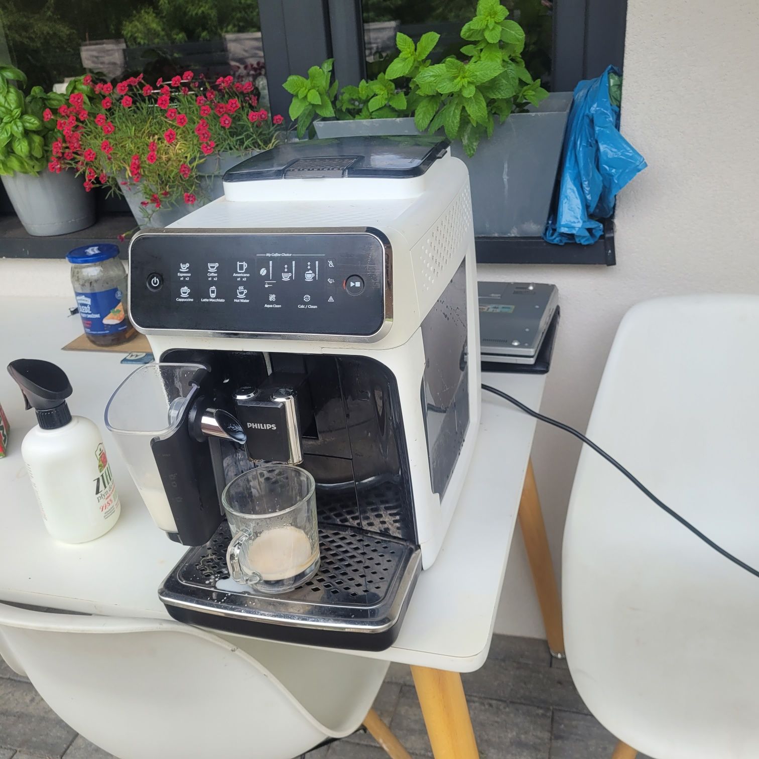 Ekspres do kawy philips lattego uszkodzony