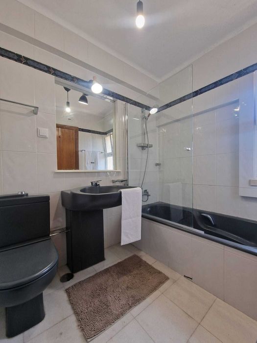 Quarto p/ arrendamento - Faro