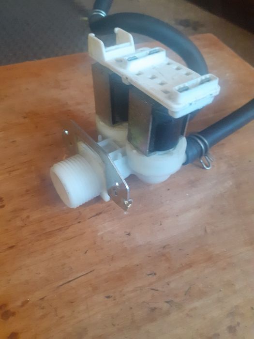 Електроклапан подачі води пралок-автоматів 2/180*.