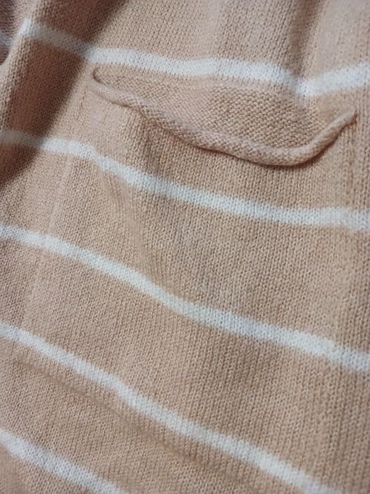 Жіночий теплий кардиган у смужку