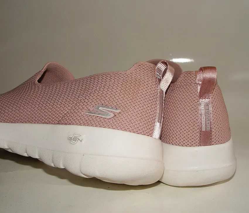 Skechers Sneakersy Go Walk Sensational Day  za 1/3 ceny