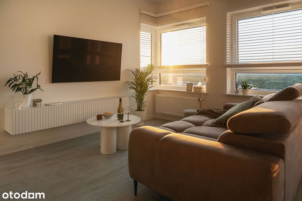 Stylowe mieszkanie na ostatnim 13 piętrze•Grunwald Bułgarska 59•Garaż