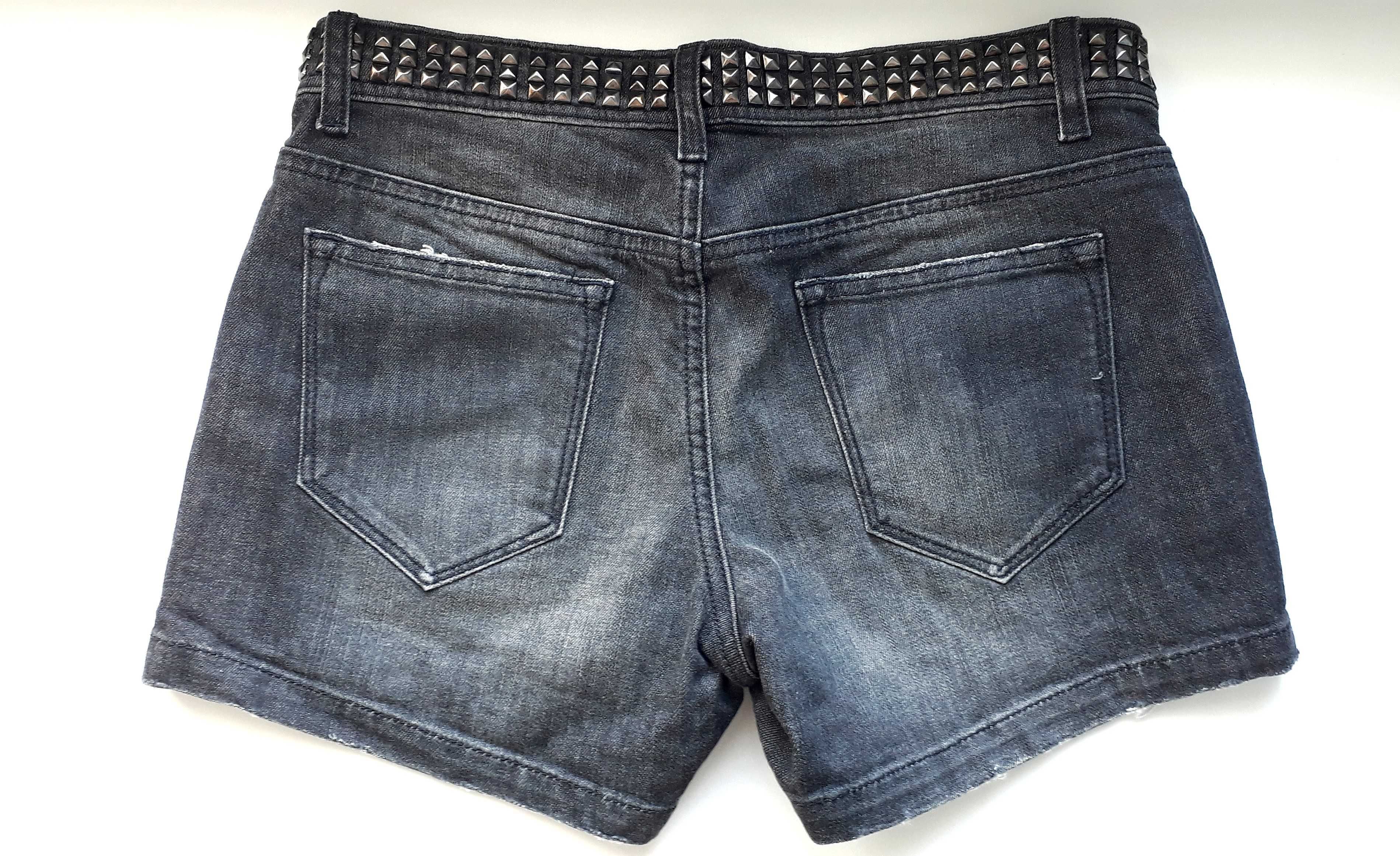 Jeansowe spodenki ZARA Woman z ozdobnymi ćwiekami, rozm. XS/S (EUR 36)