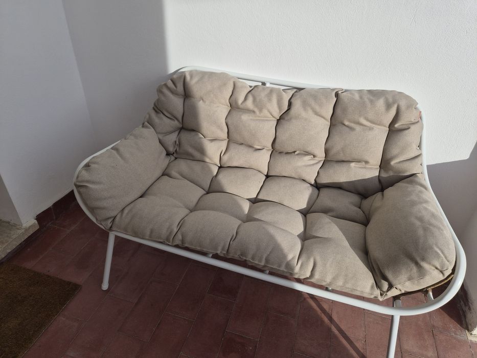 Conjunto de jardim em bom estado