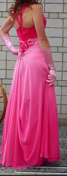 Очень нарядное выпускное платье