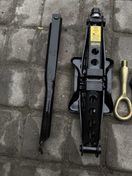 Домкрат Chrysler PT Cruiser