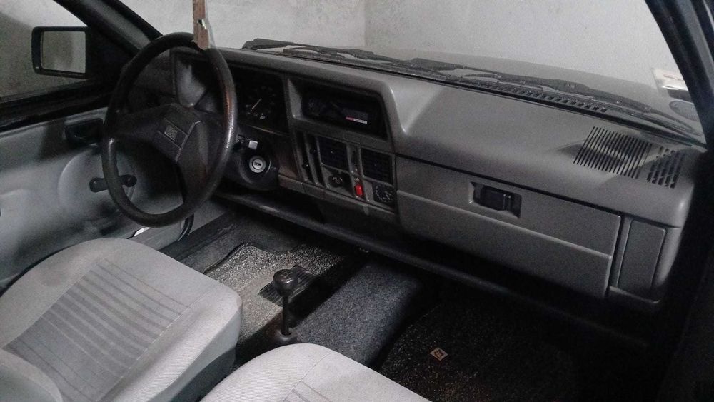 Opel corsa 1.0 S com certificado clássico