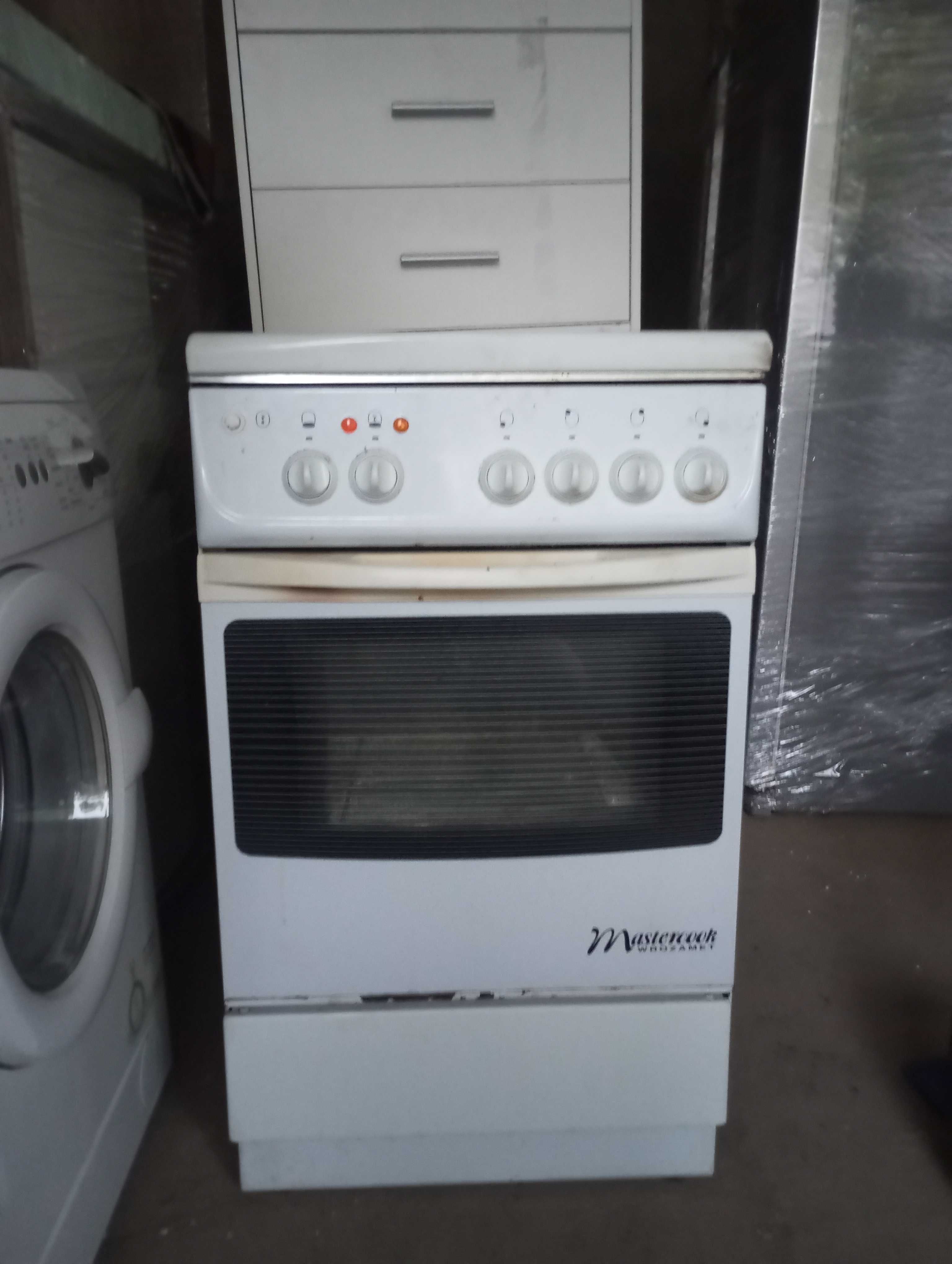 Kuchnia gazowa z piekarnikiem elektrycznym