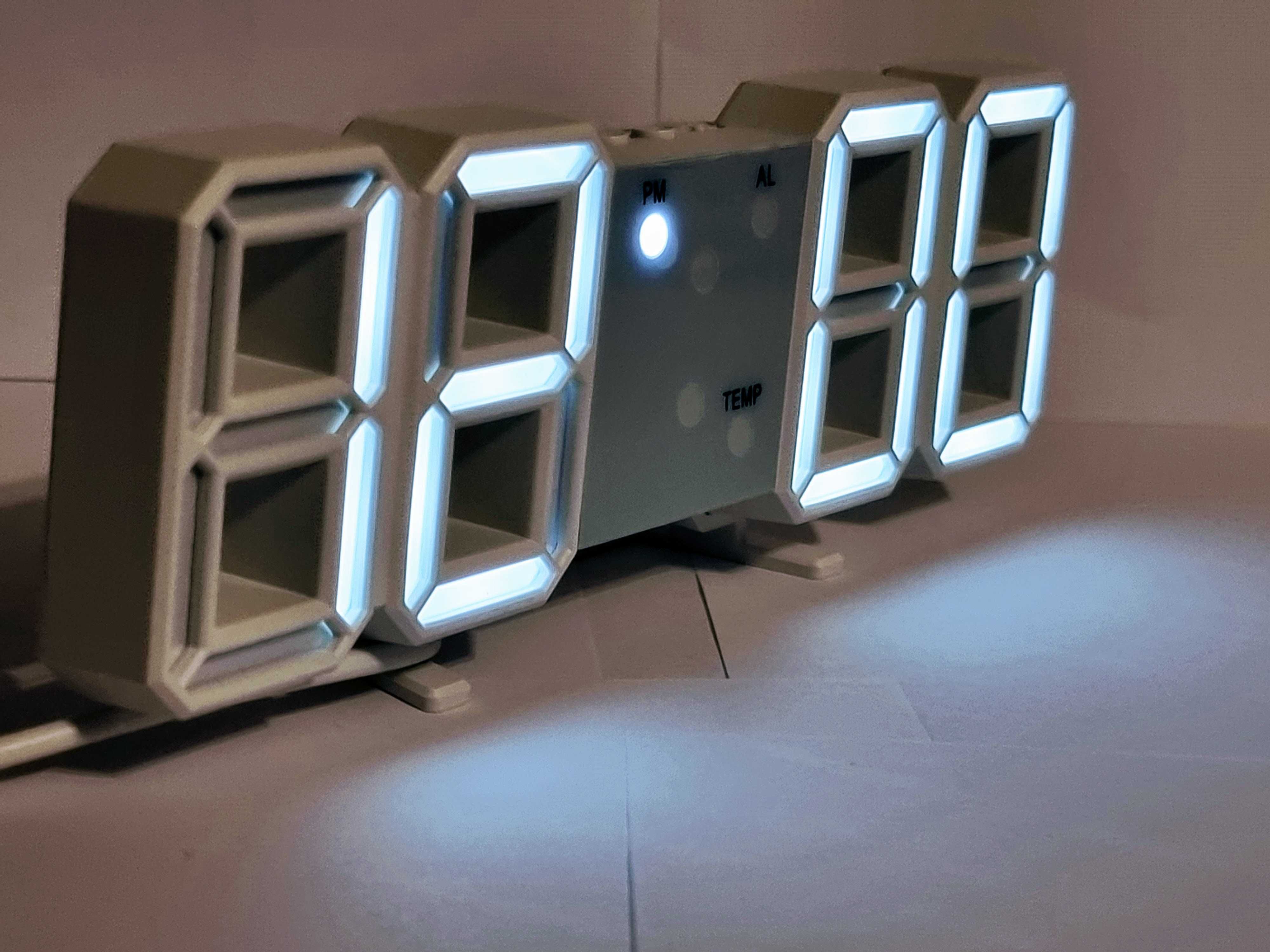 Світлодіодний 3D годинник, будильник, термометр!!!