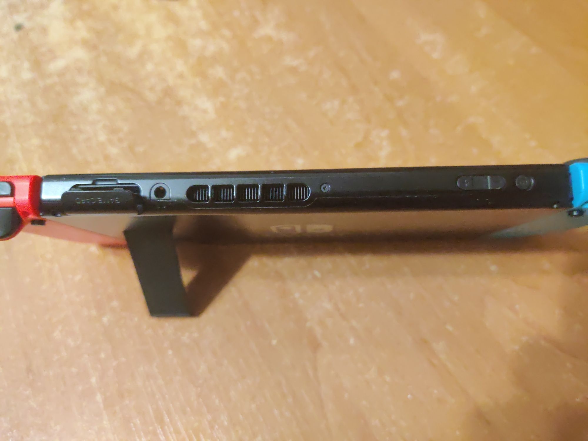 Nintendo switch v2 та чохол
