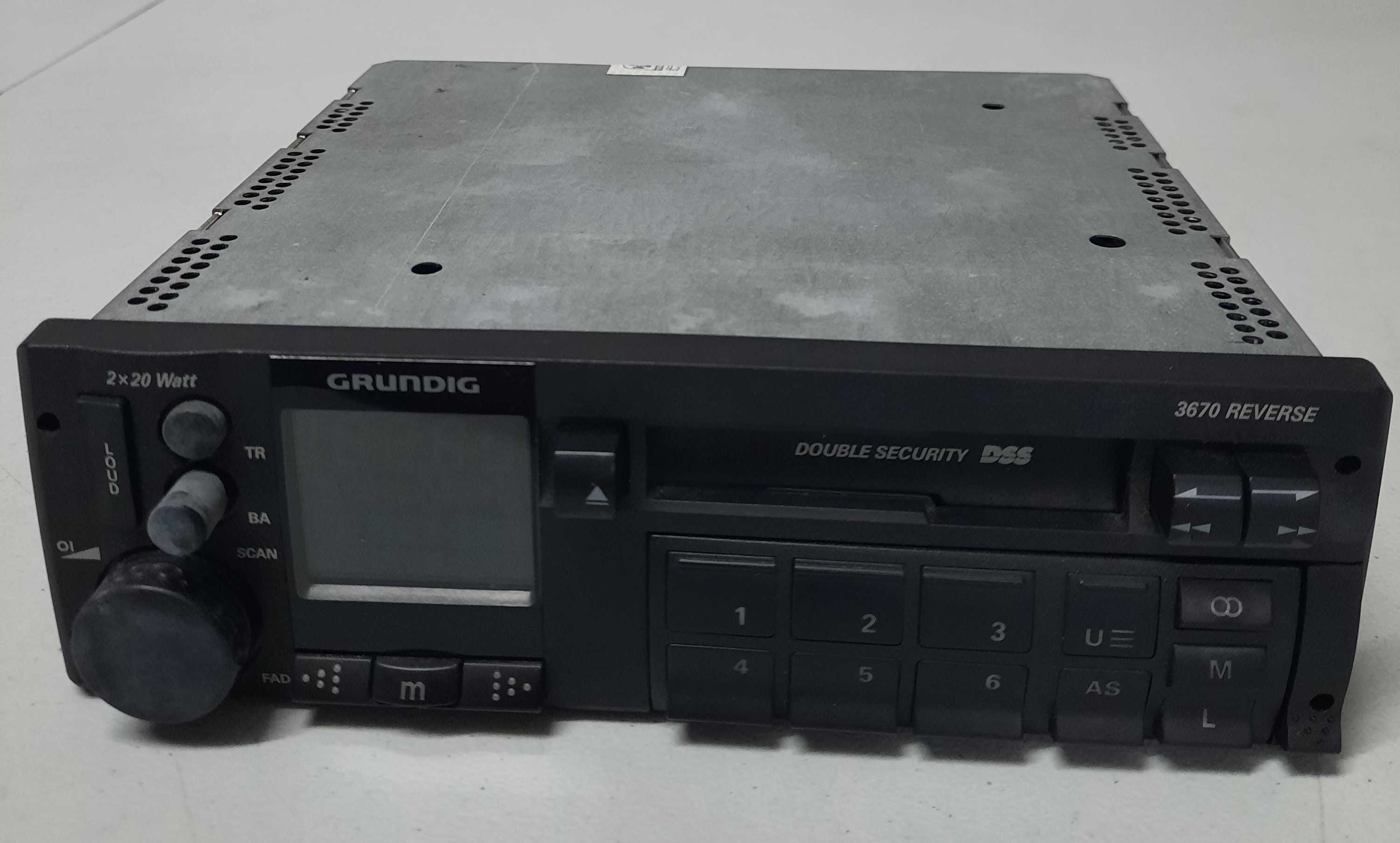 Autoradio GRUNDING WKC-3670 – Radio Cassette Clássico