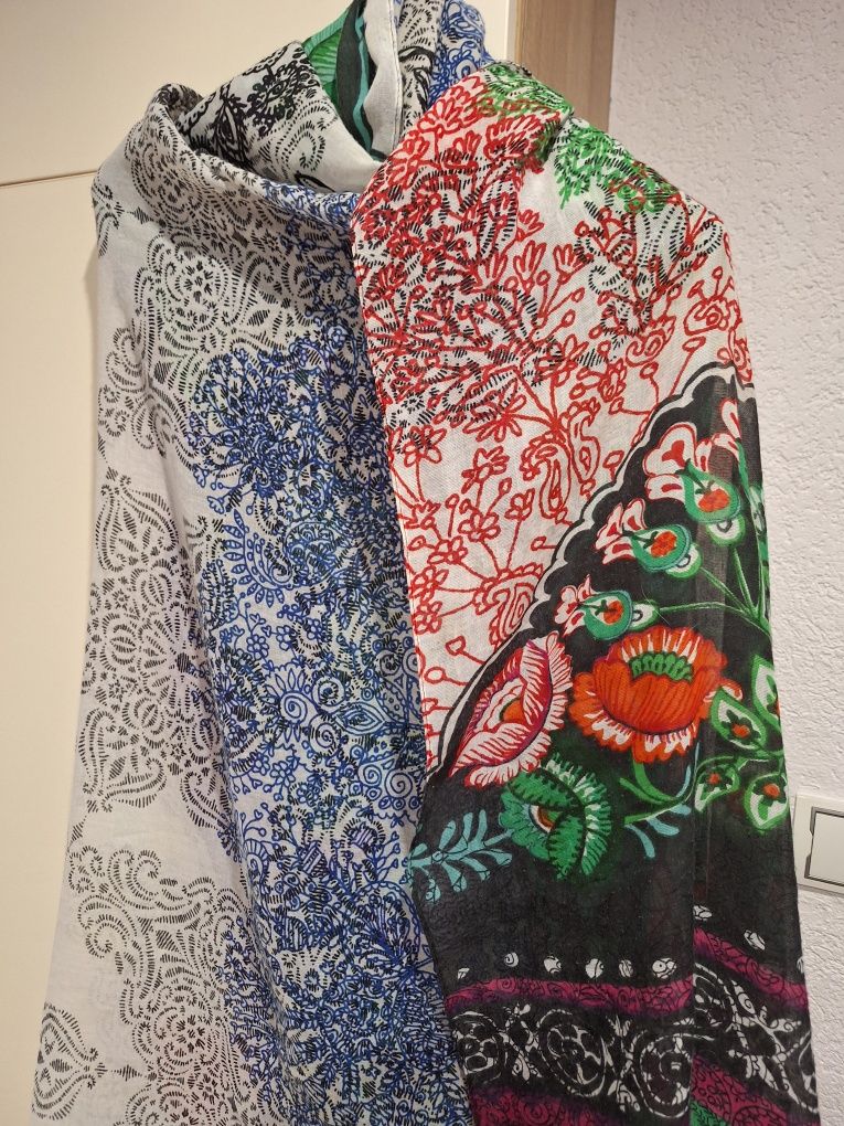Desigual duża chusta