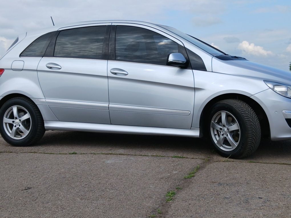 Mercedes W245 B200 CDI 2009p