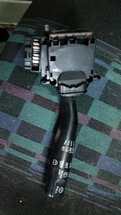 Peças Toyota Hiace 2.4 Centralina motor / Comando limpa vidros volant