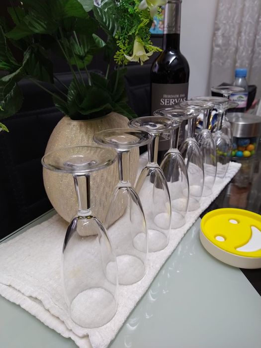 Taças , Copos de pé alto .