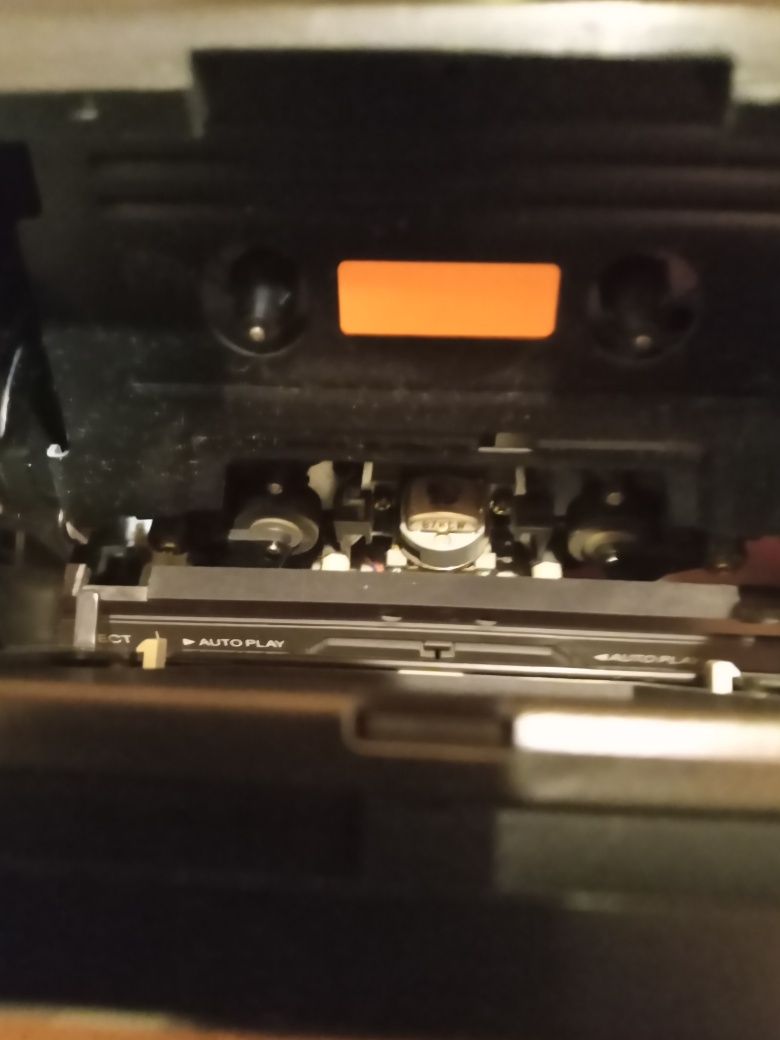 Продается 2 кассетная магнитофонная   дека SONY TC-WR730